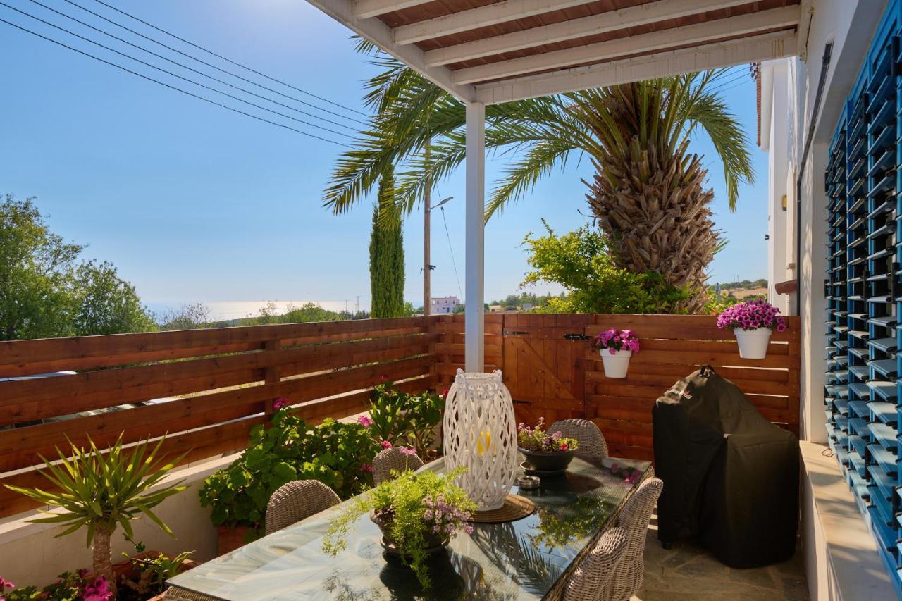 Villanelle Bed & Breakfast Welcomes Dog Lovers Only Tala Exterior foto