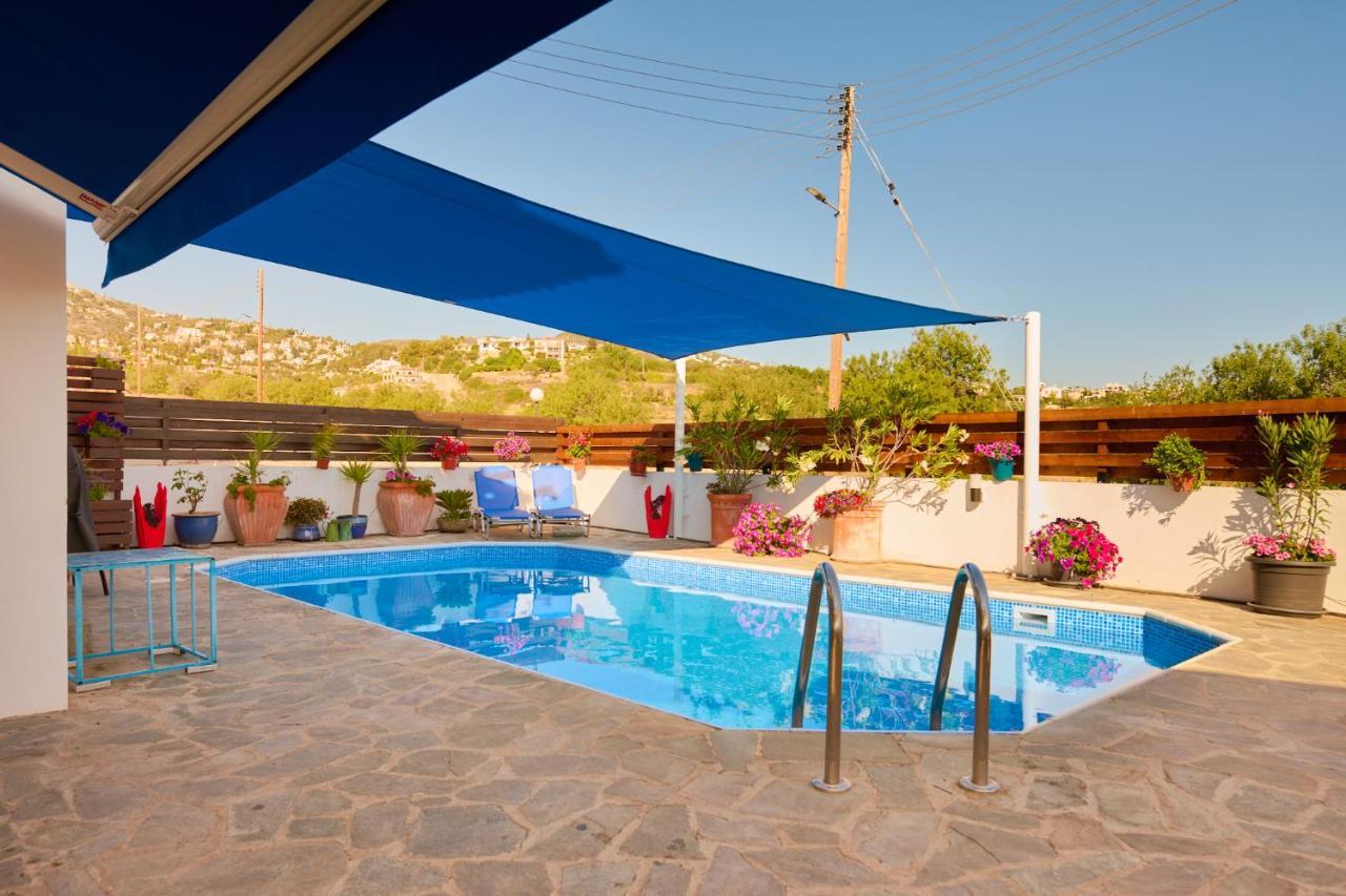Villanelle Bed & Breakfast Welcomes Dog Lovers Only Tala Exterior foto