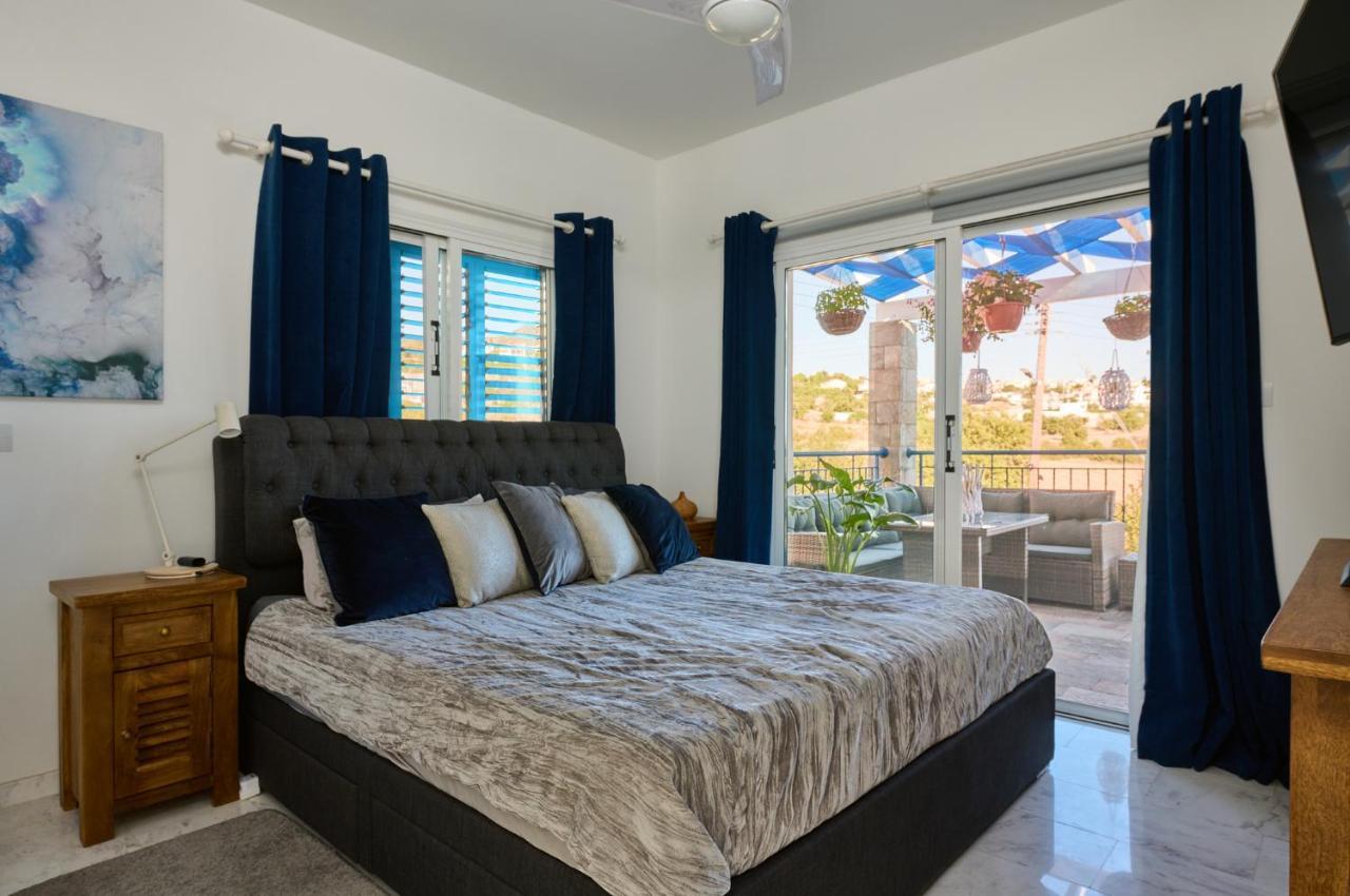 Villanelle Bed & Breakfast Welcomes Dog Lovers Only Tala Exterior foto