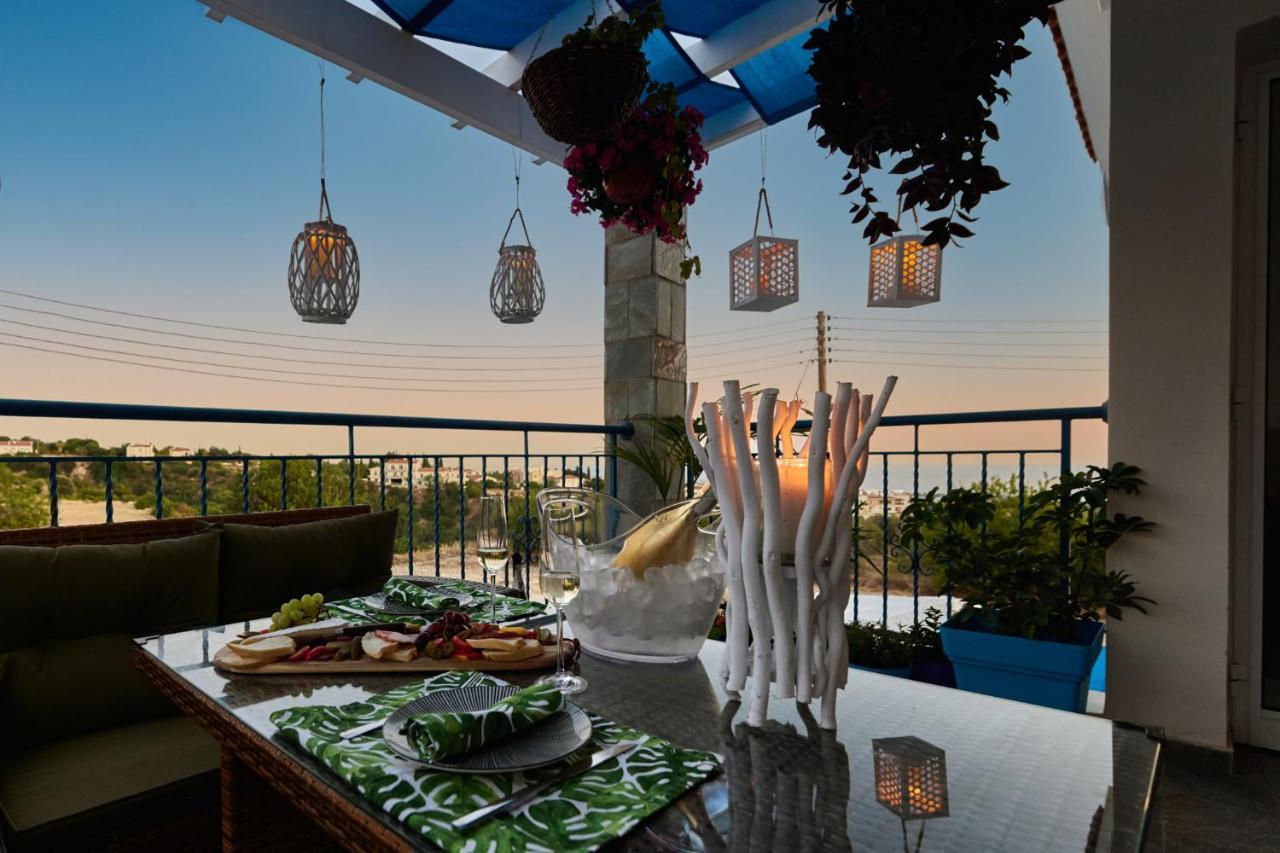 Villanelle Bed & Breakfast Welcomes Dog Lovers Only Tala Exterior foto