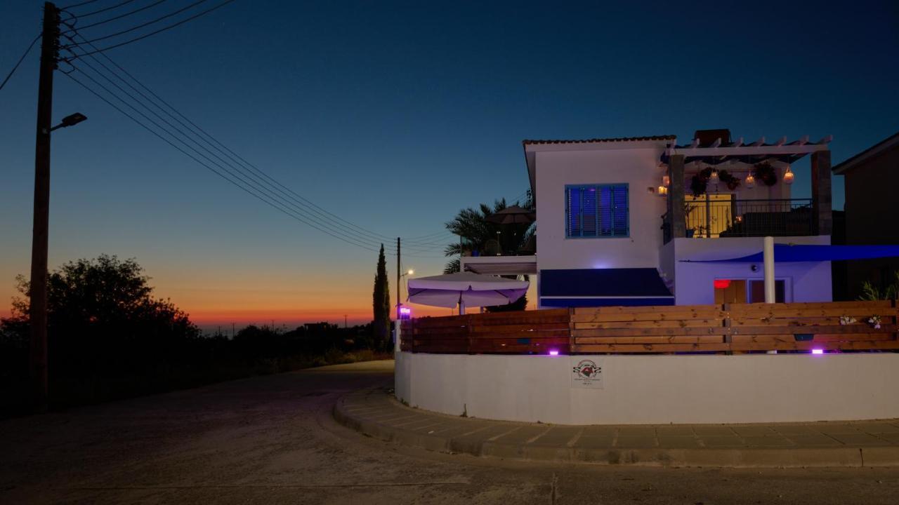 Villanelle Bed & Breakfast Welcomes Dog Lovers Only Tala Exterior foto