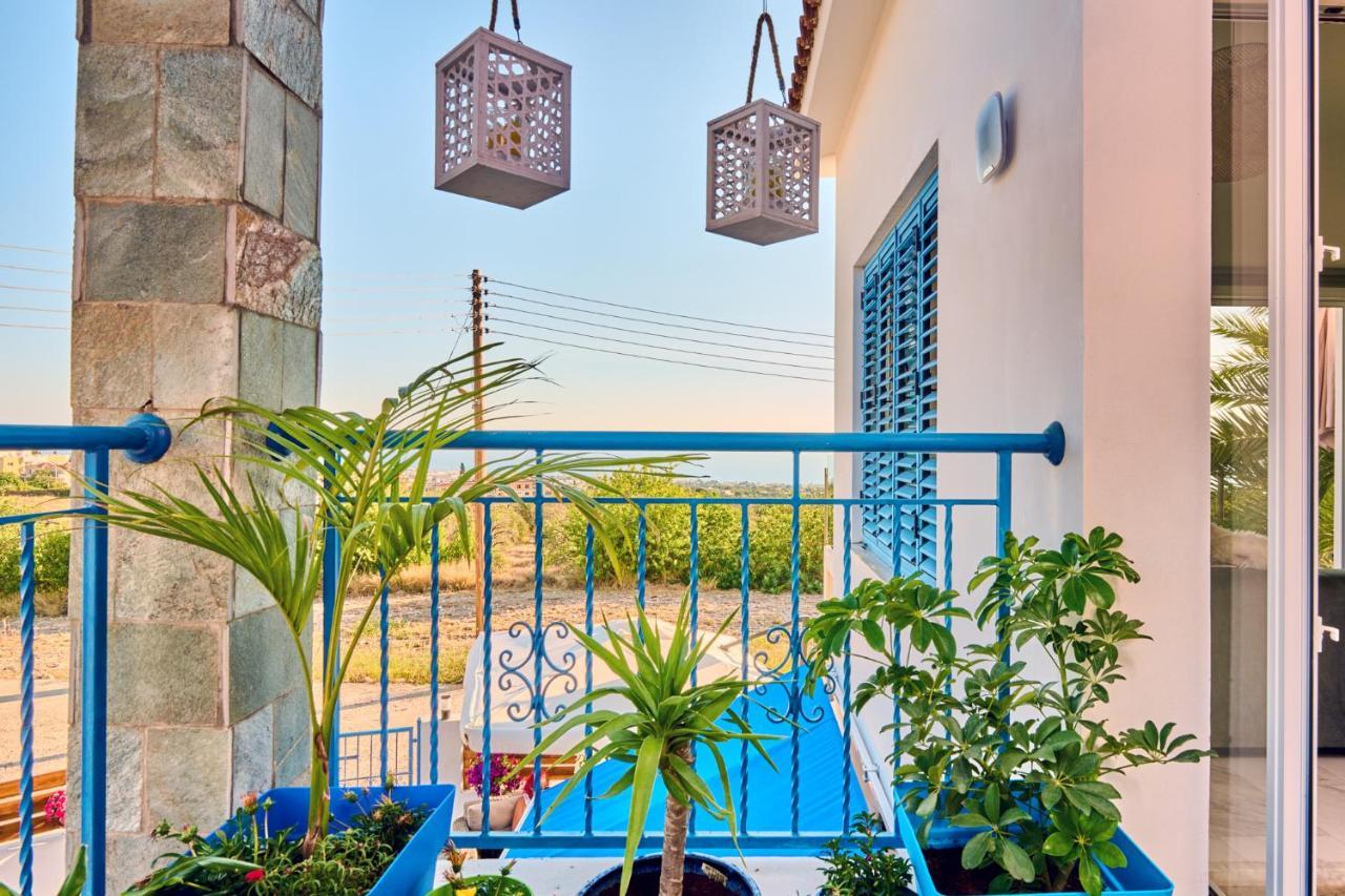 Villanelle Bed & Breakfast Welcomes Dog Lovers Only Tala Exterior foto