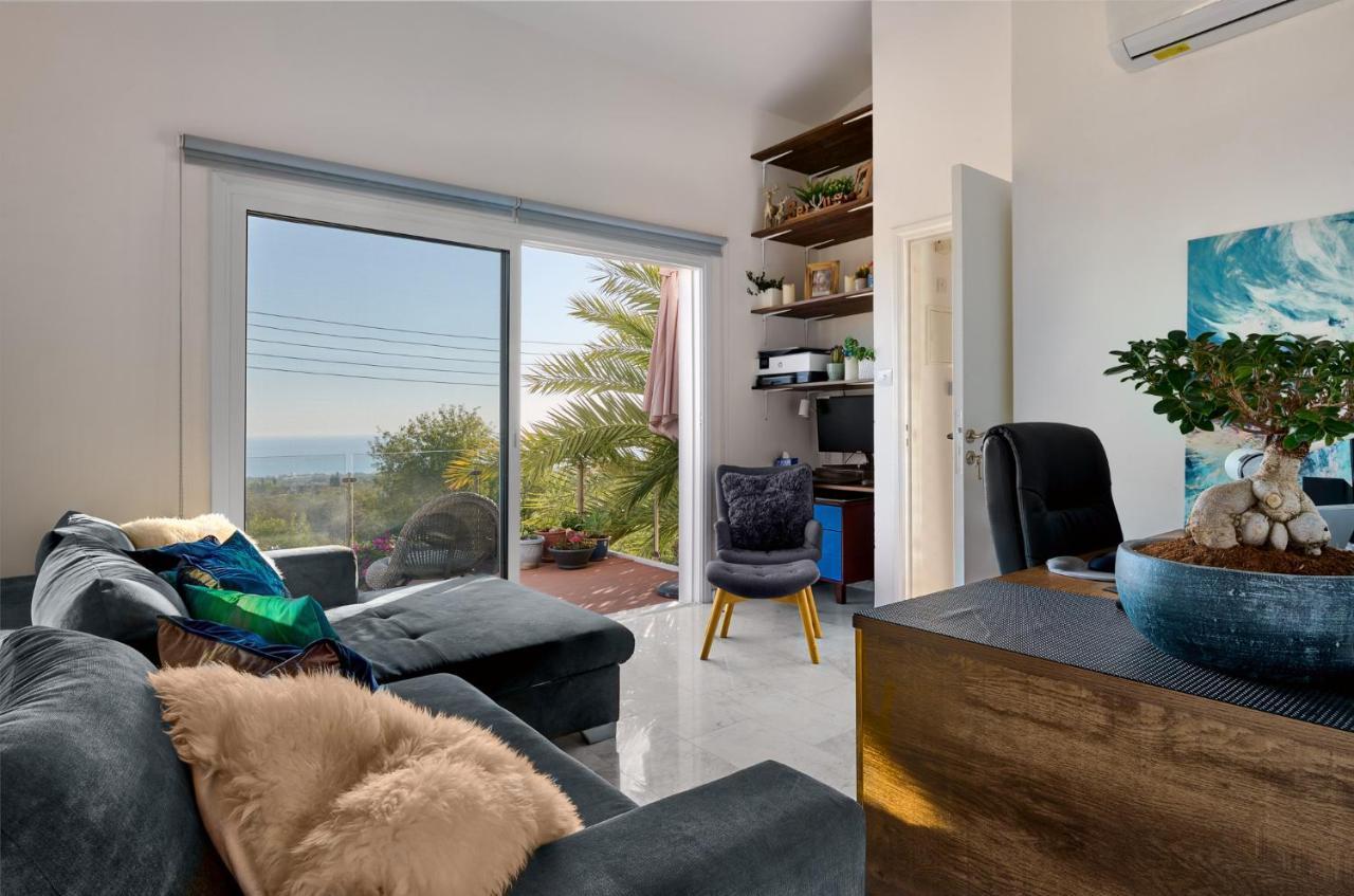 Villanelle Bed & Breakfast Welcomes Dog Lovers Only Tala Exterior foto