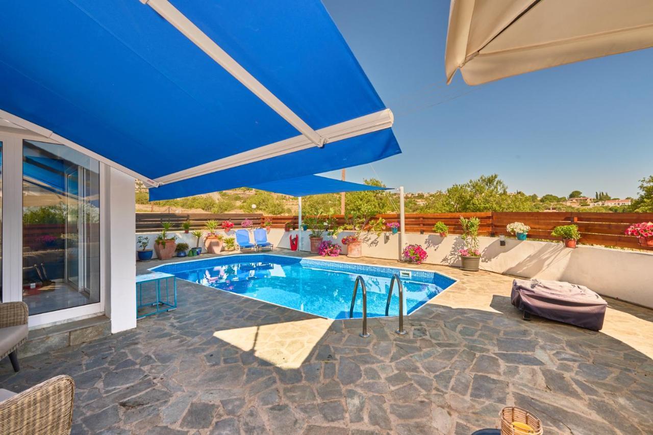 Villanelle Bed & Breakfast Welcomes Dog Lovers Only Tala Exterior foto