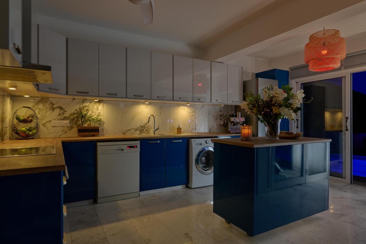 Villanelle Bed & Breakfast Welcomes Dog Lovers Only Tala Exterior foto